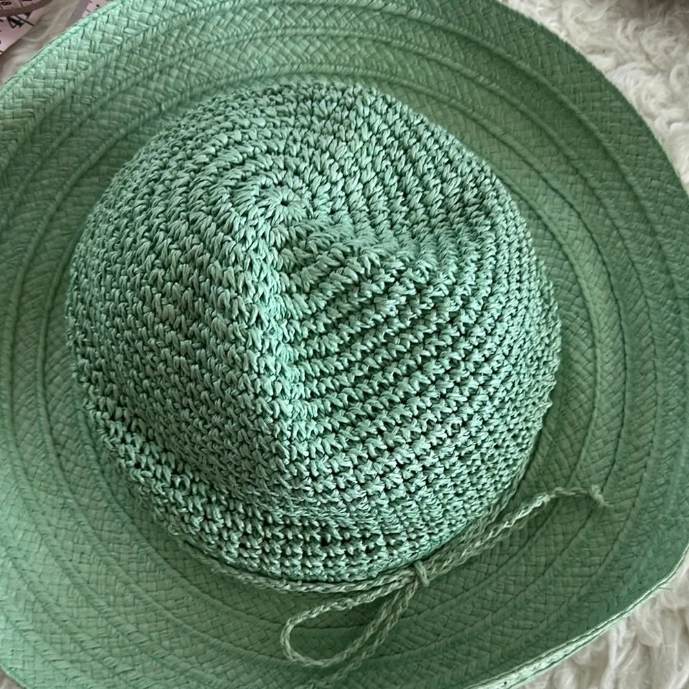 Liz Claiborne this liz
